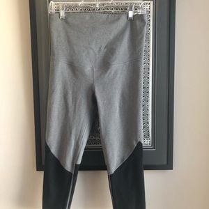 Gap Fit maternity overbelly workout leggings